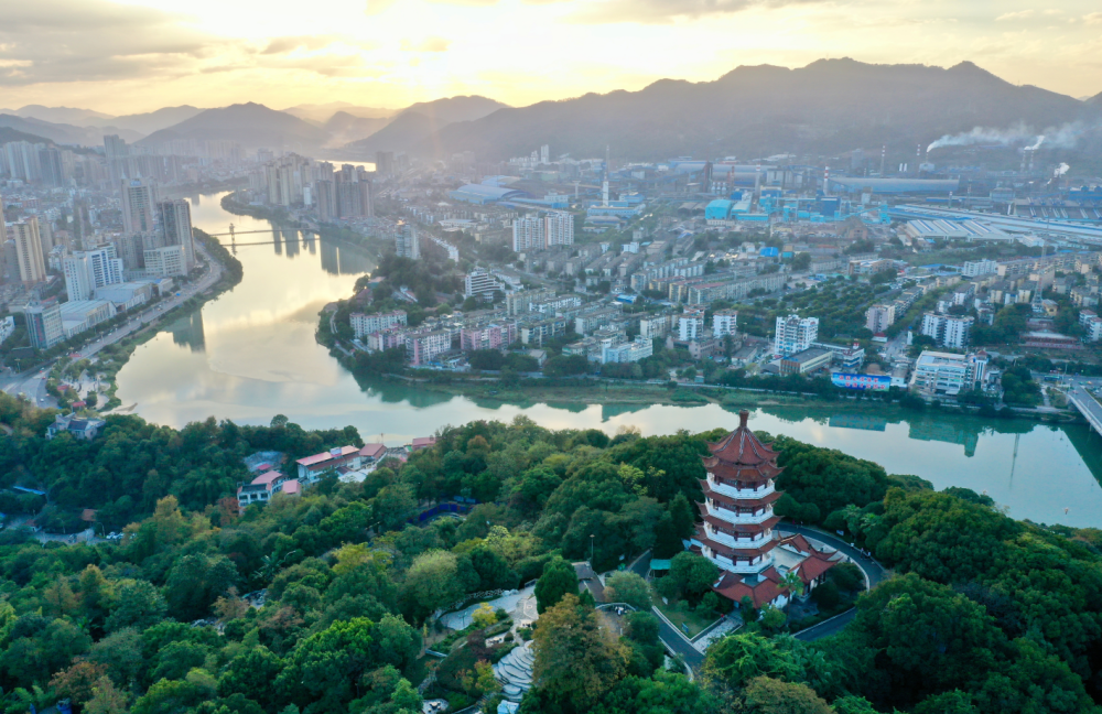 福建自然之旅，温柔邂逅的绿色画卷