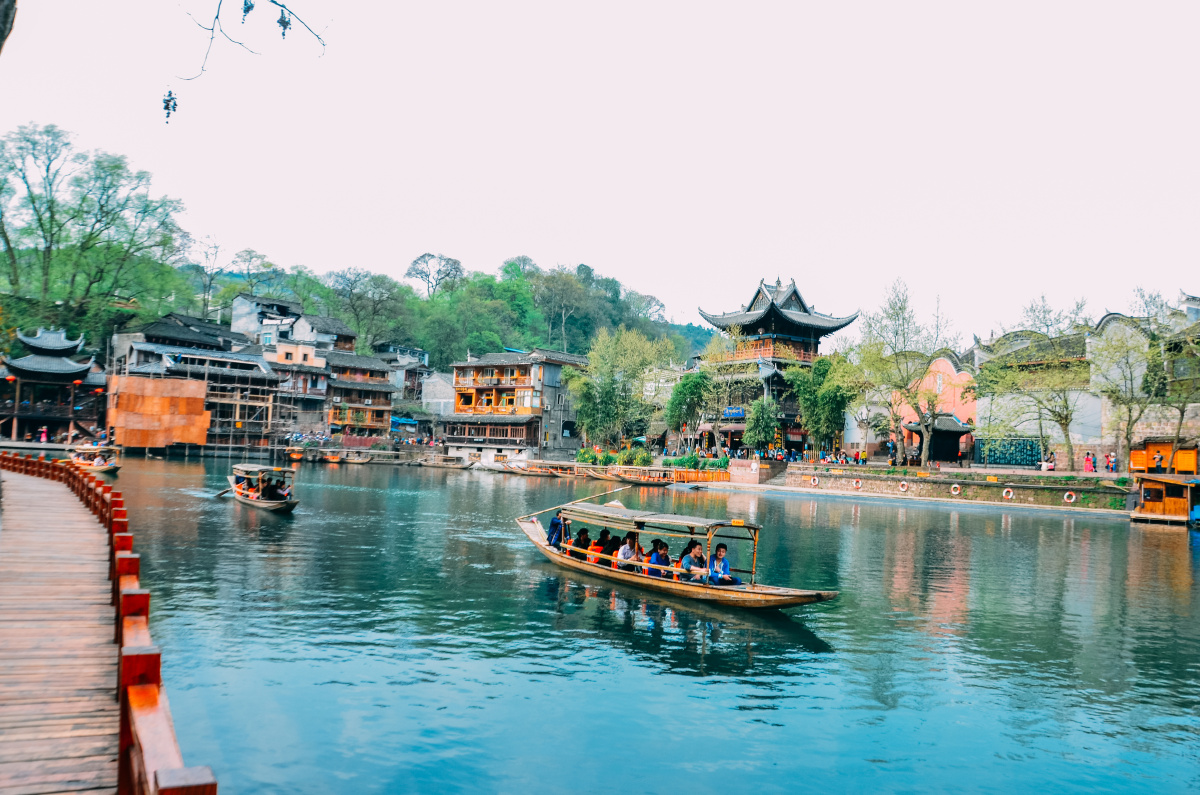 湖南，长江中游的地理瑰宝与历史长河